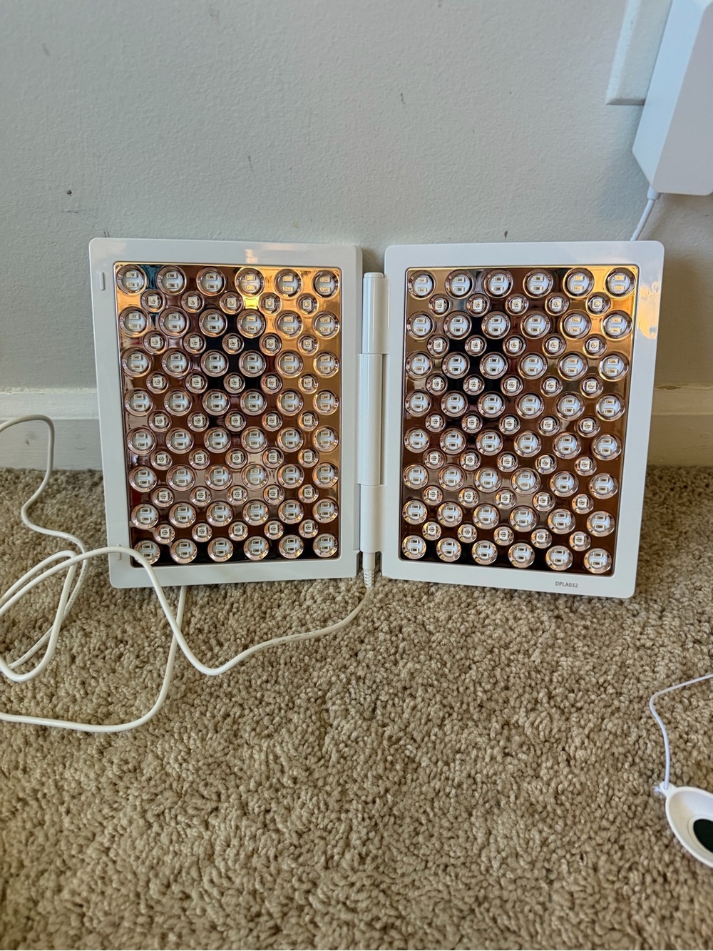 Portable White LED Therapy Panel with Rose Gold Array